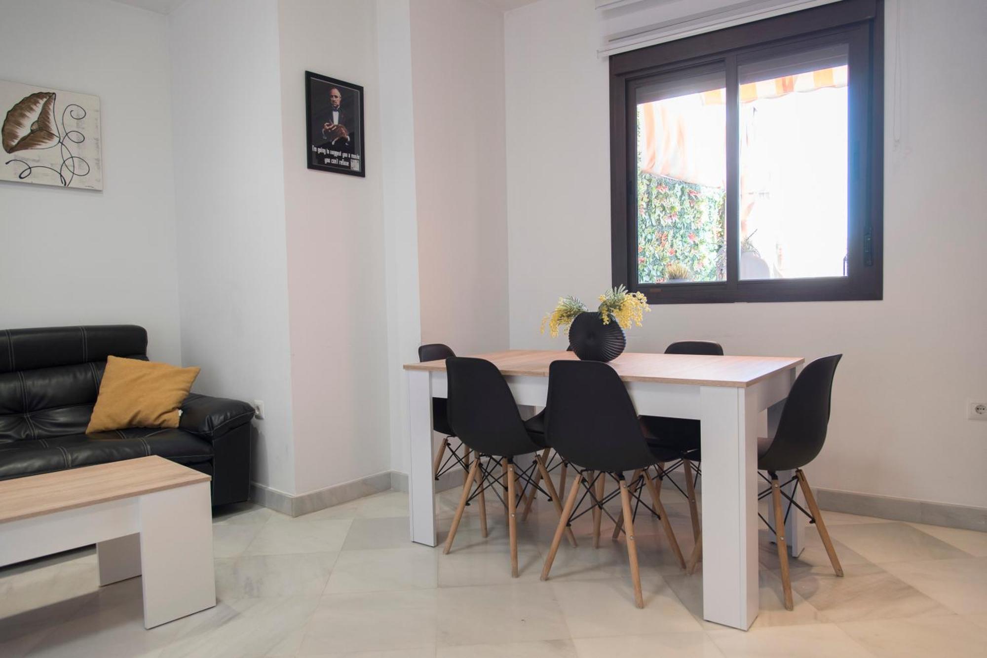 Nightinsevilla Bailen Free Parking Apartamento *