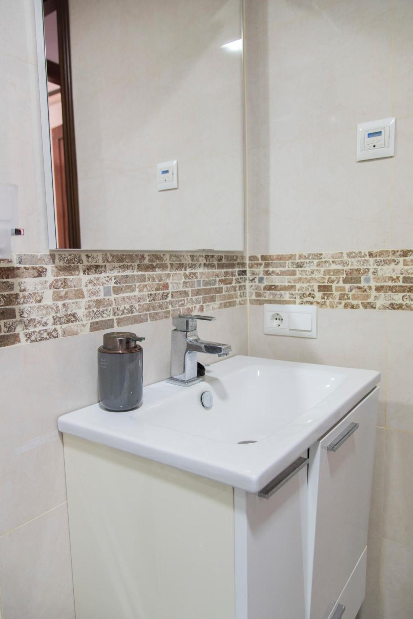 Apartamento Nightinsevilla Bailen Free Parking *