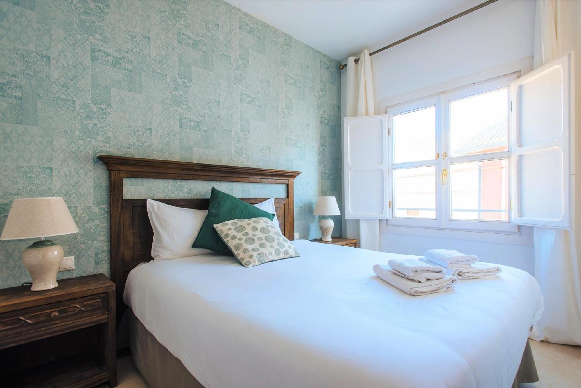 Hostly Orfila 3a-3b Exclusive Penthouse-center-fibre-parking Optional Apartment *