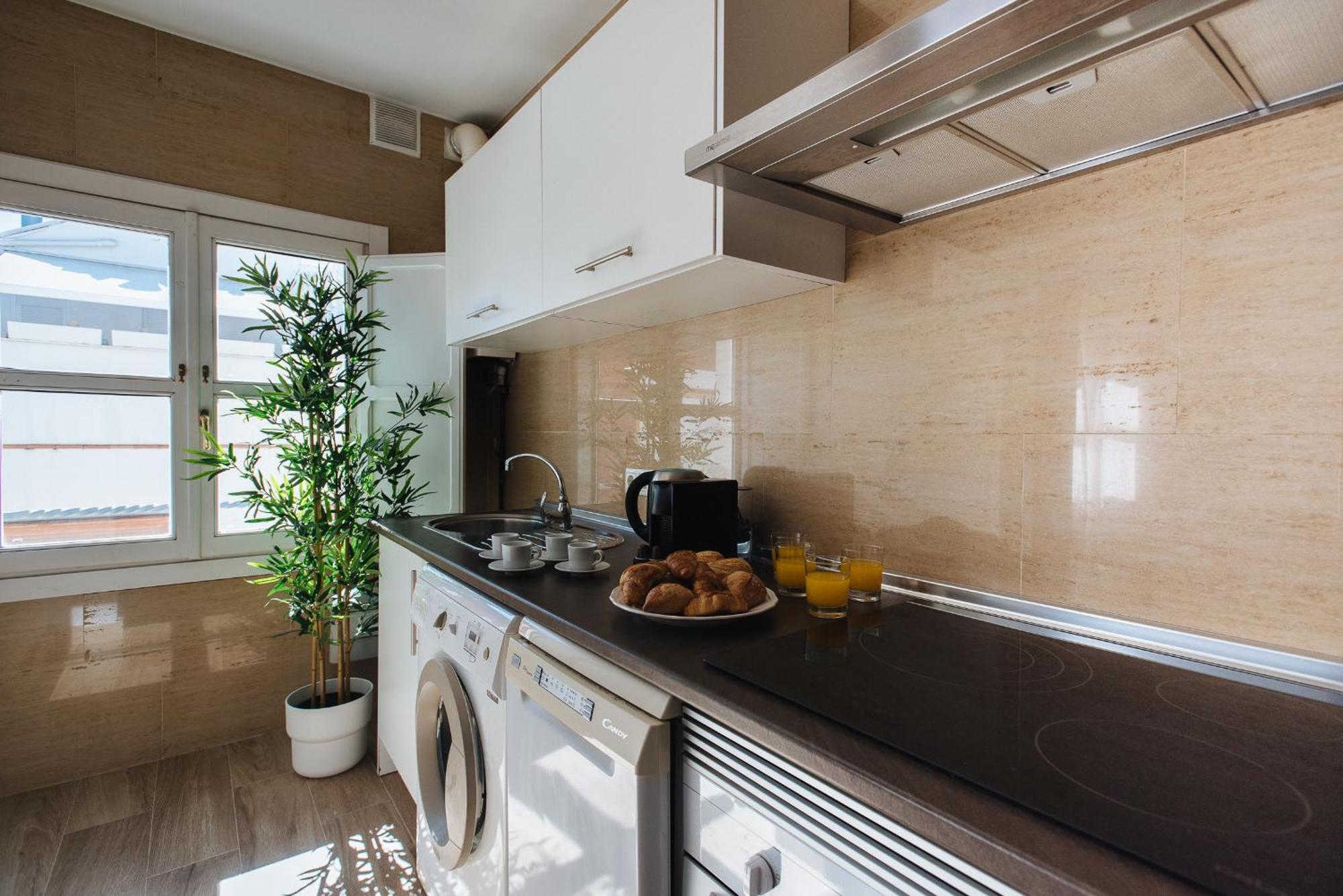 Hostly Orfila 3a-3b Exclusive Penthouse-center-fibre-parking Optional * Seville