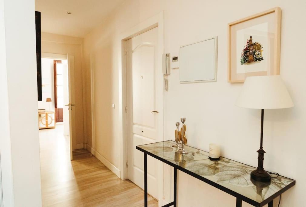 Stylish Andalusian House In Historical Center Apartment