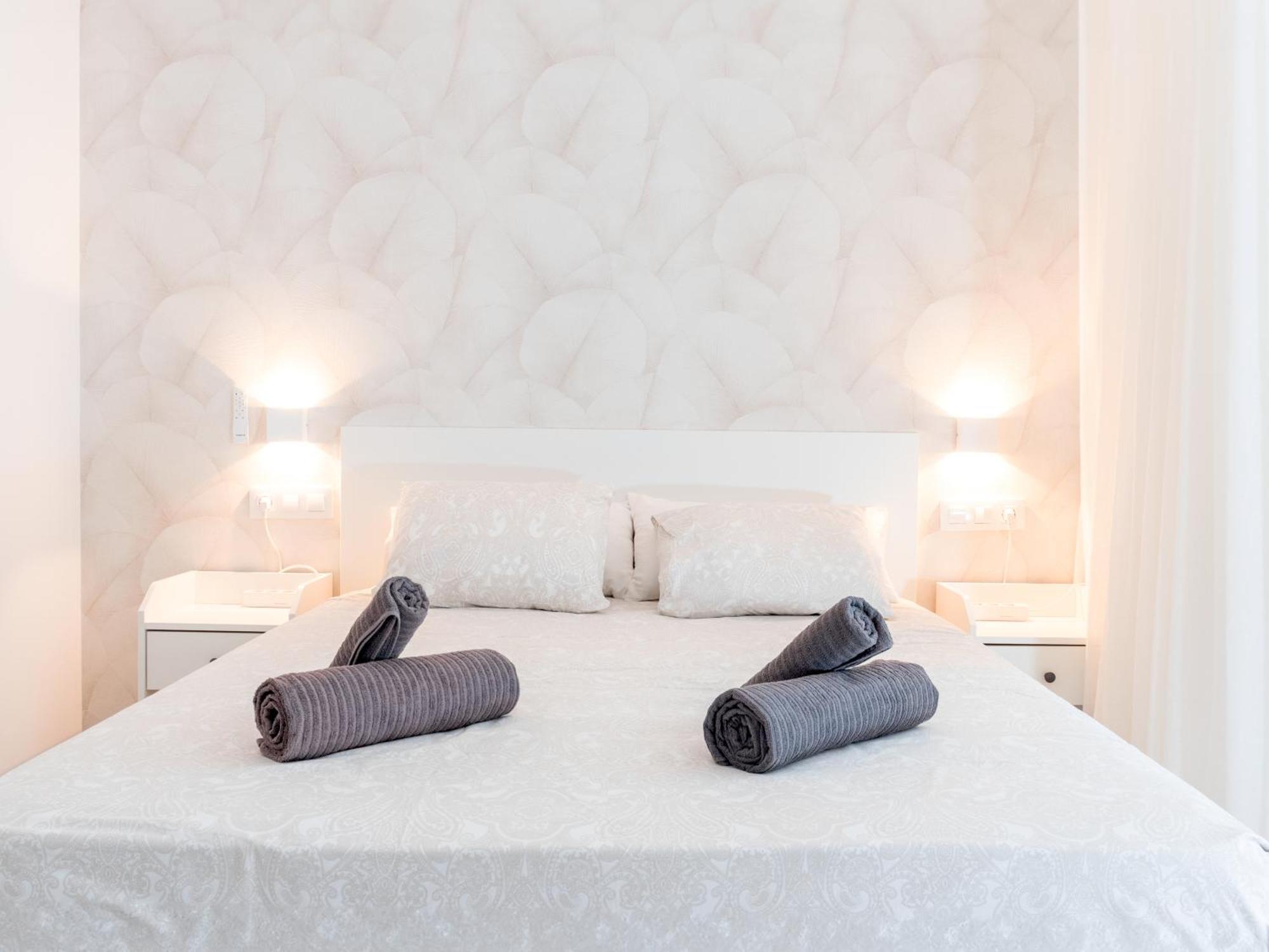 Estudio Con Jacuzzi Privado En Triana Seville