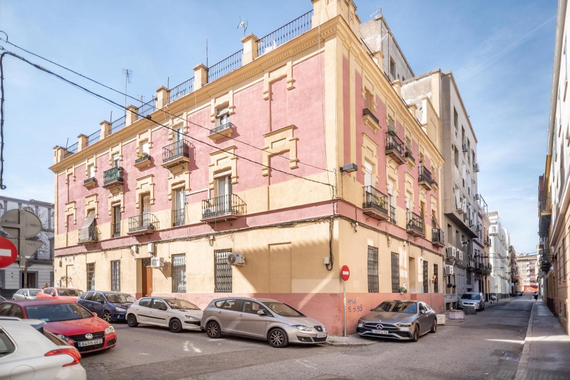 Beautiful And Bright- 1bd 1bth- Center * Seville