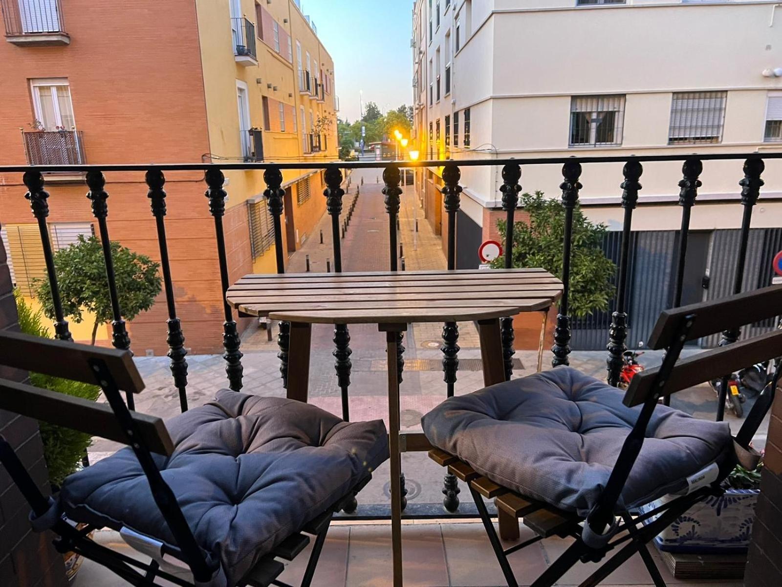 Con Balcon Castilla Triana Seville