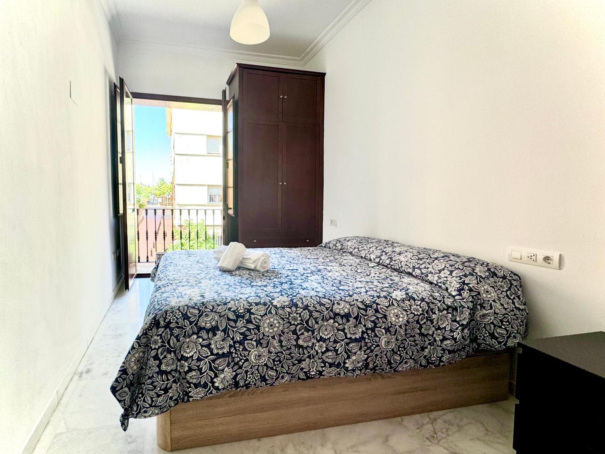 Apartment Con Balcon Castilla Triana Seville