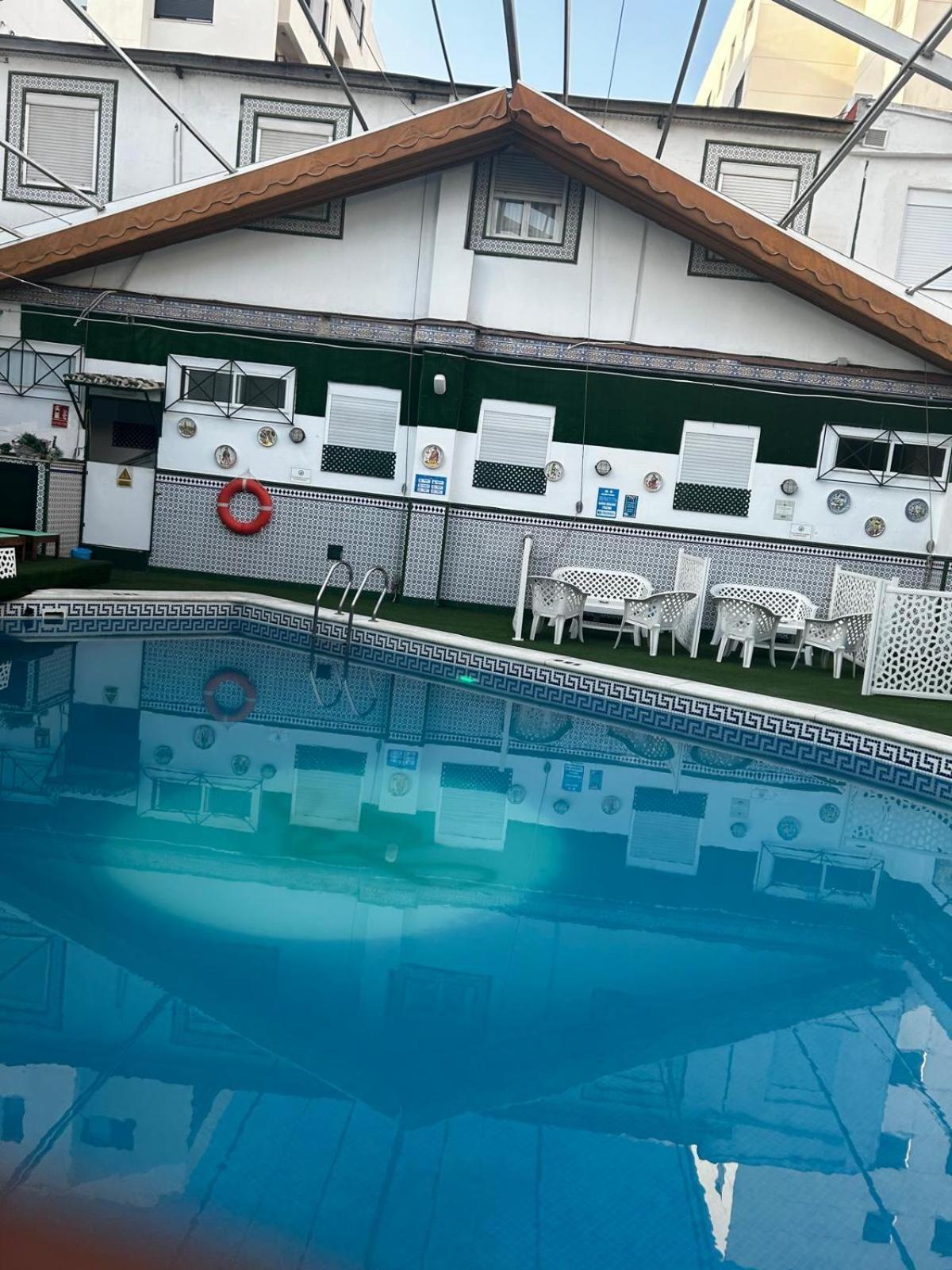 Avenida Andalucia - Solo Adultos Guest house