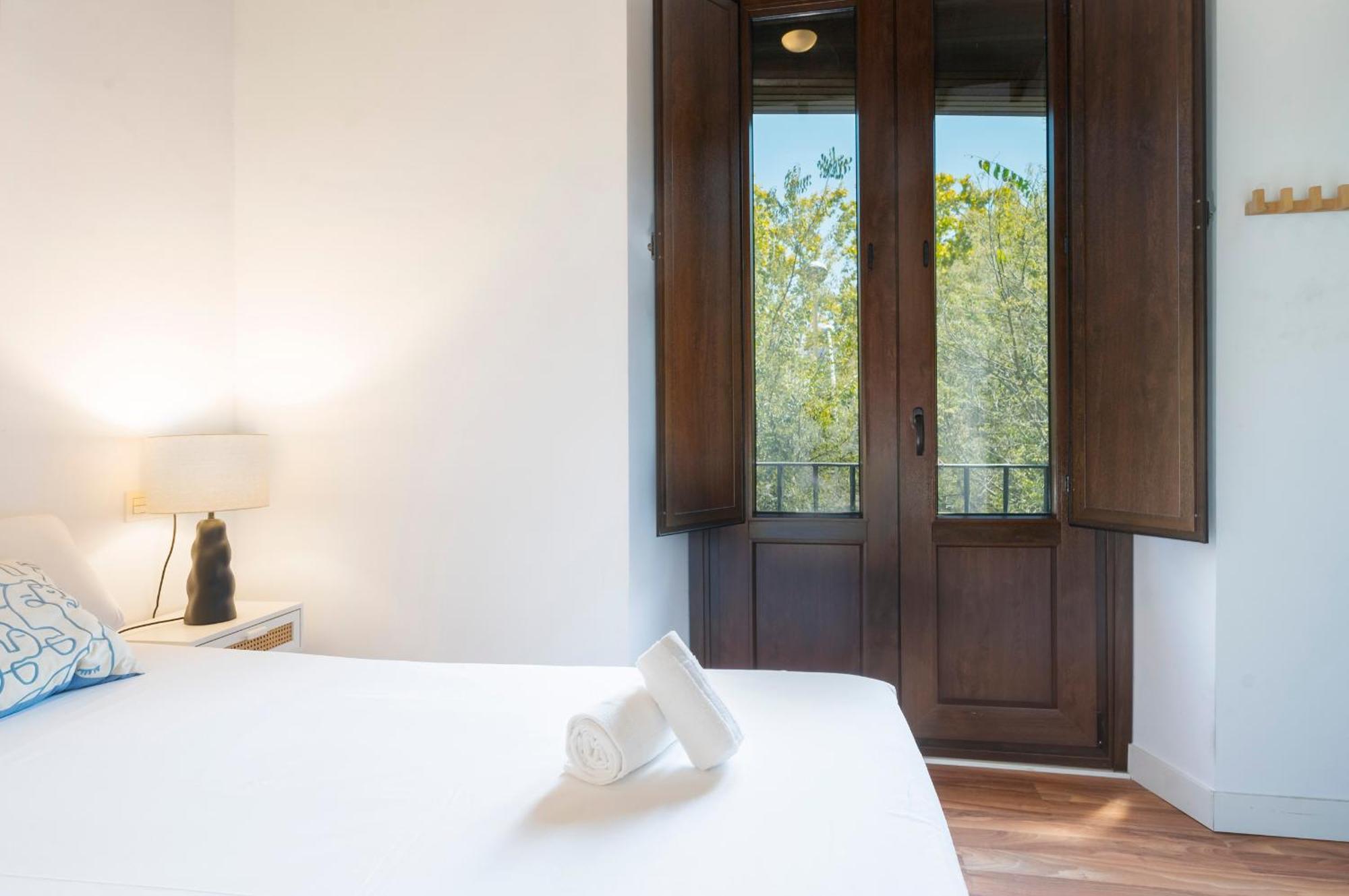 Corral Del Esquivel Apartment *