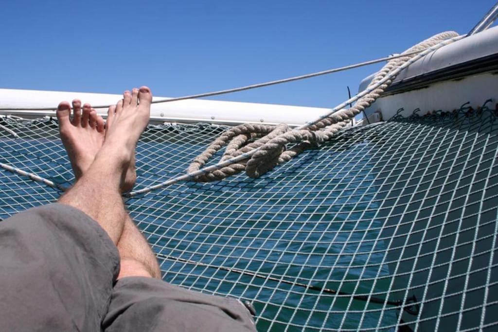 Botel Tu Casa Flotante En Sevilla! Barco En Alquiler En El Guadalquivir Seville