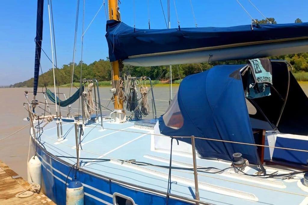 Botel Tu Casa Flotante En Sevilla! Barco En Alquiler En El Guadalquivir *