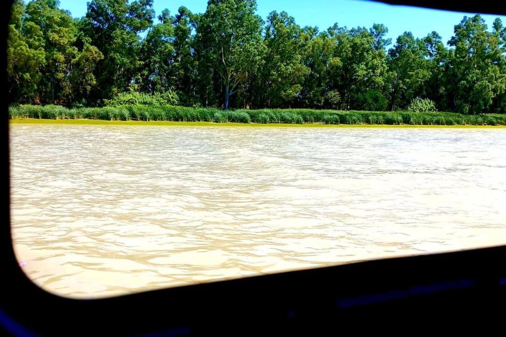 Tu Casa Flotante En Sevilla! Barco En Alquiler En El Guadalquivir Botel Seville