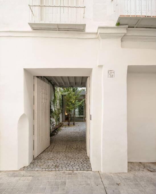 Luxe Vanguard & History, Top Pool. Inner Sanctum *