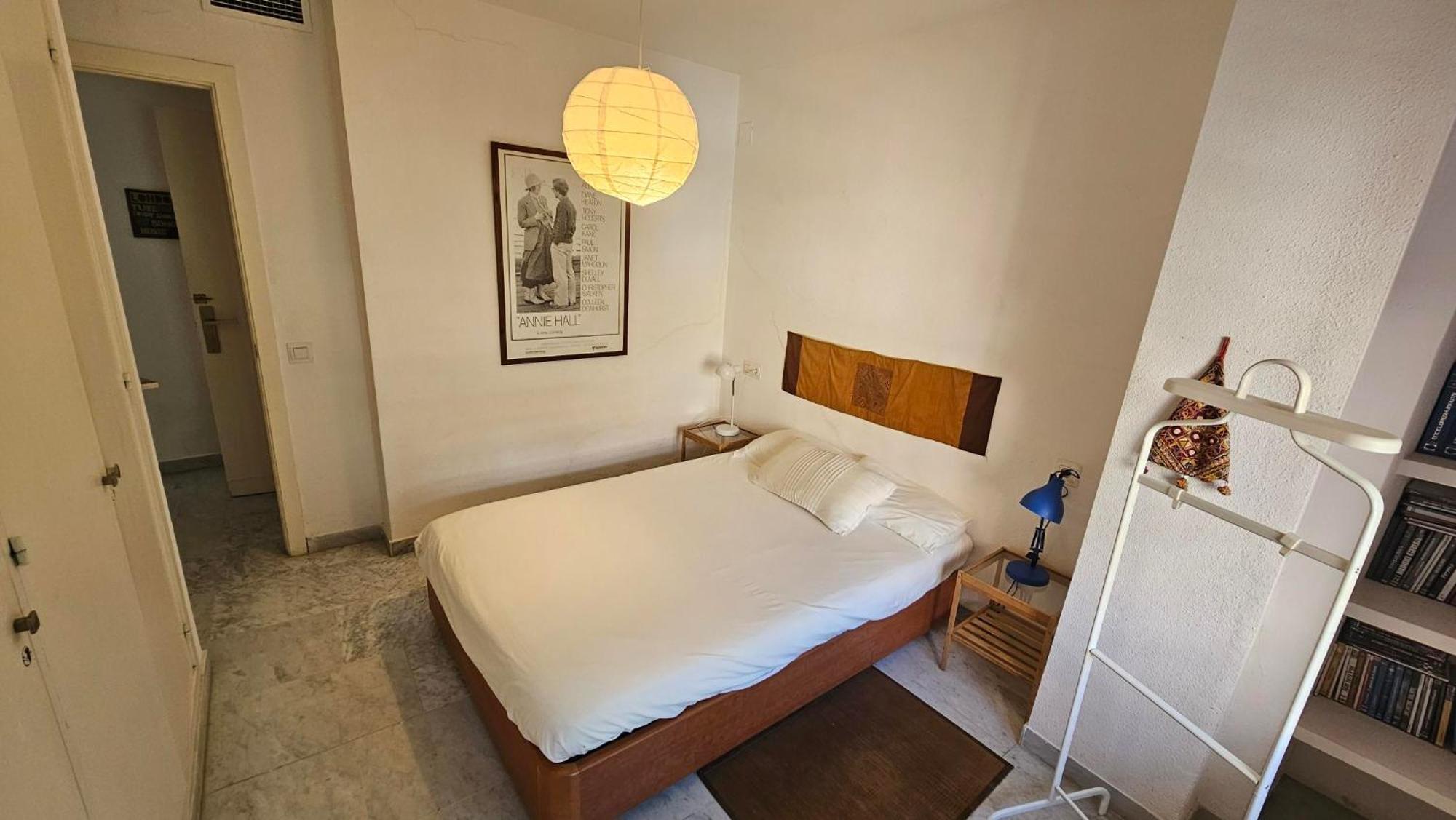 Centrally Located In Old Palace House Apartment