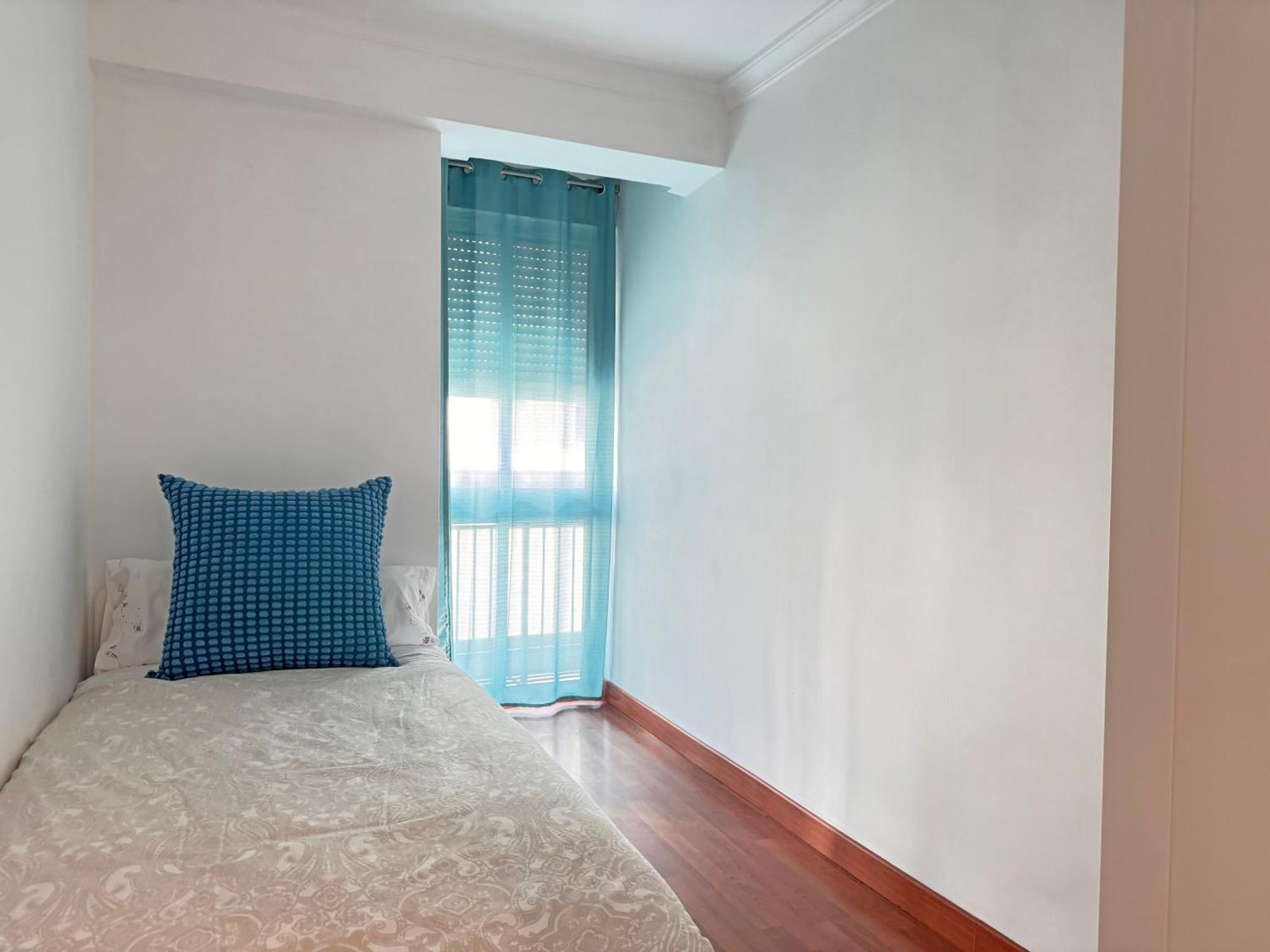 Triana Luxury Numancia Seville
