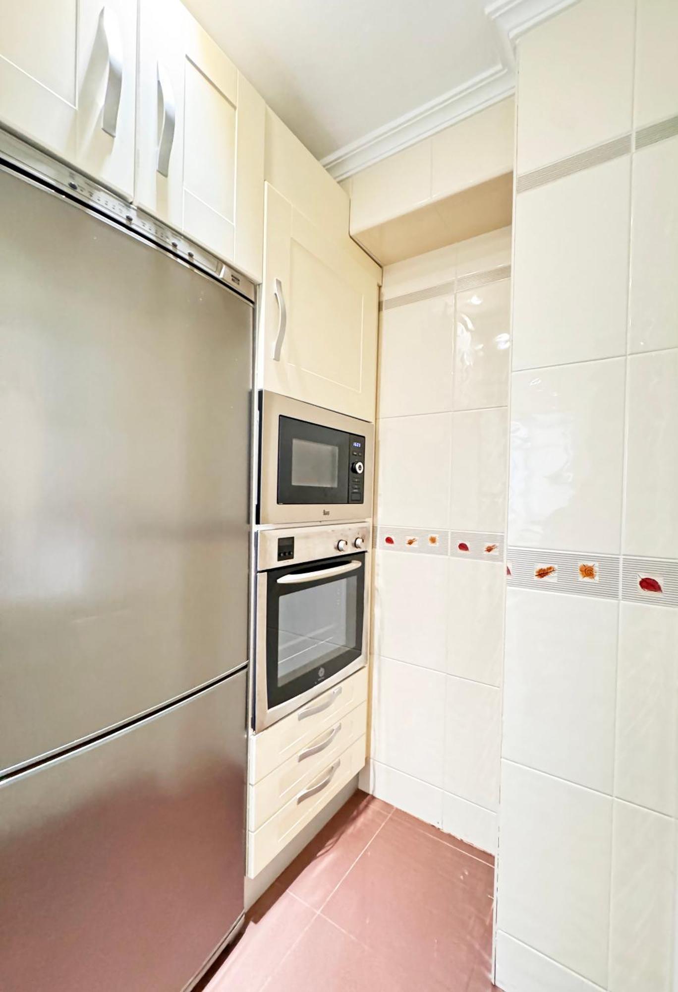 Triana Luxury Numancia Apartment