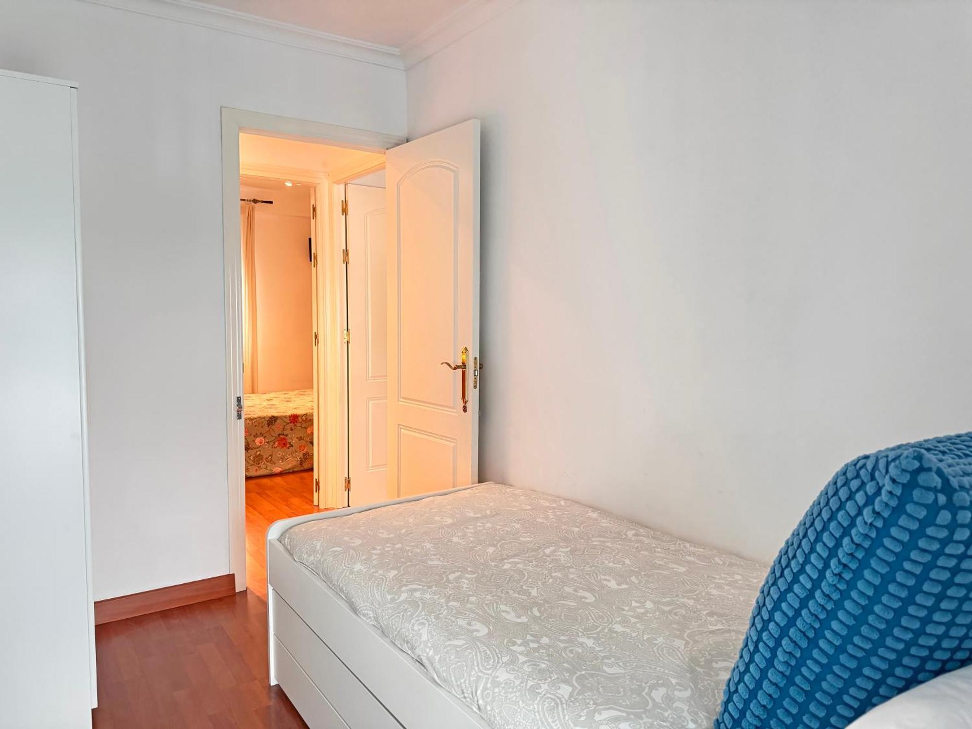 Triana Luxury Numancia Seville