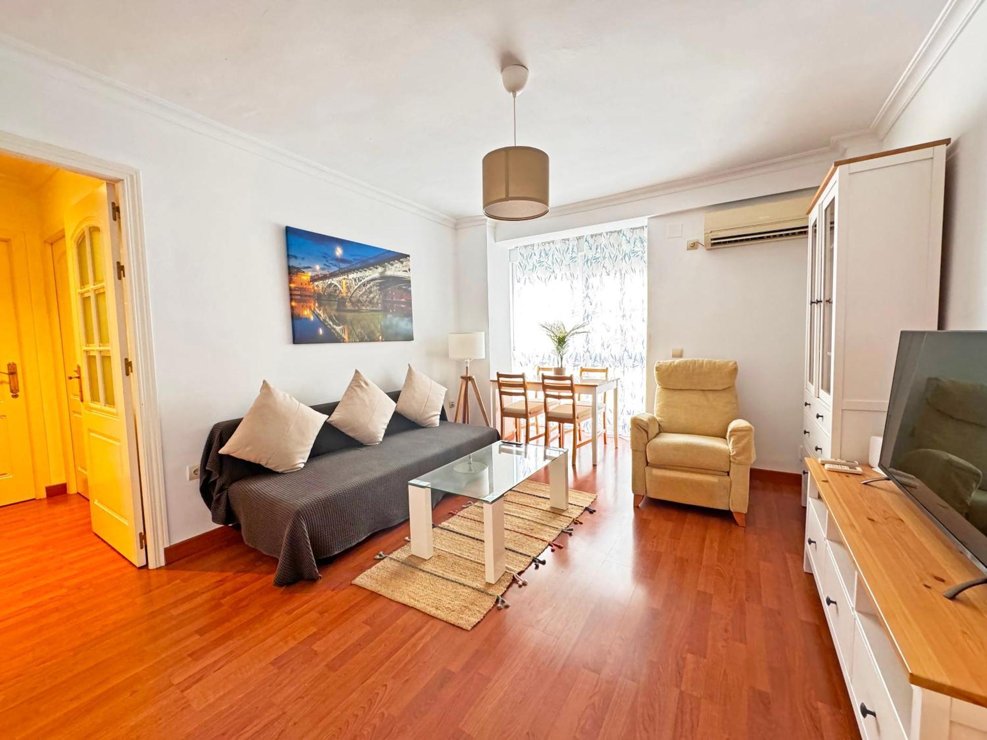 Triana Luxury Numancia * Seville