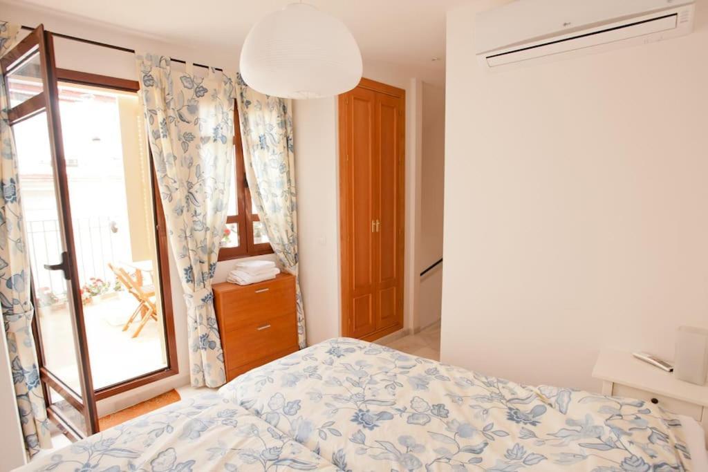 Walk To The Cathedral Atico Duplex Apartment *