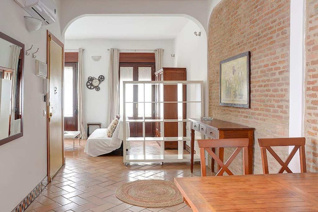 El Prado Apartment *