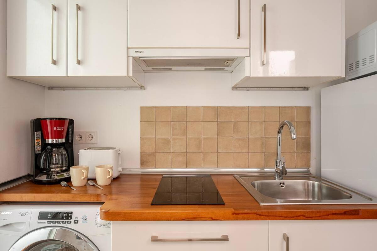Beautiful Ground Floor Duplex In The Heart Of *