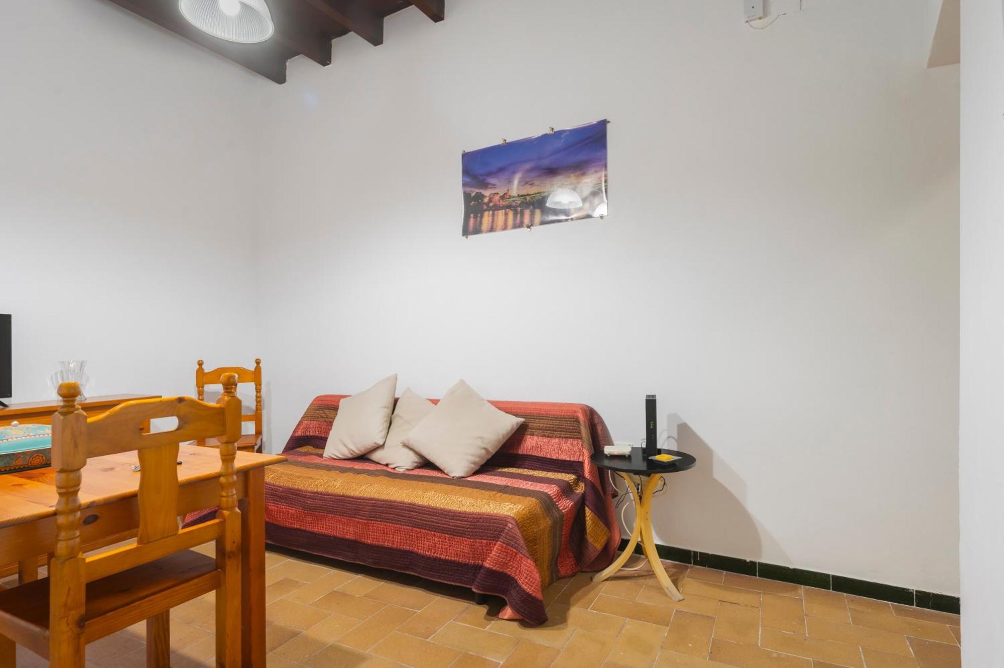En Puente Triana Apartment *