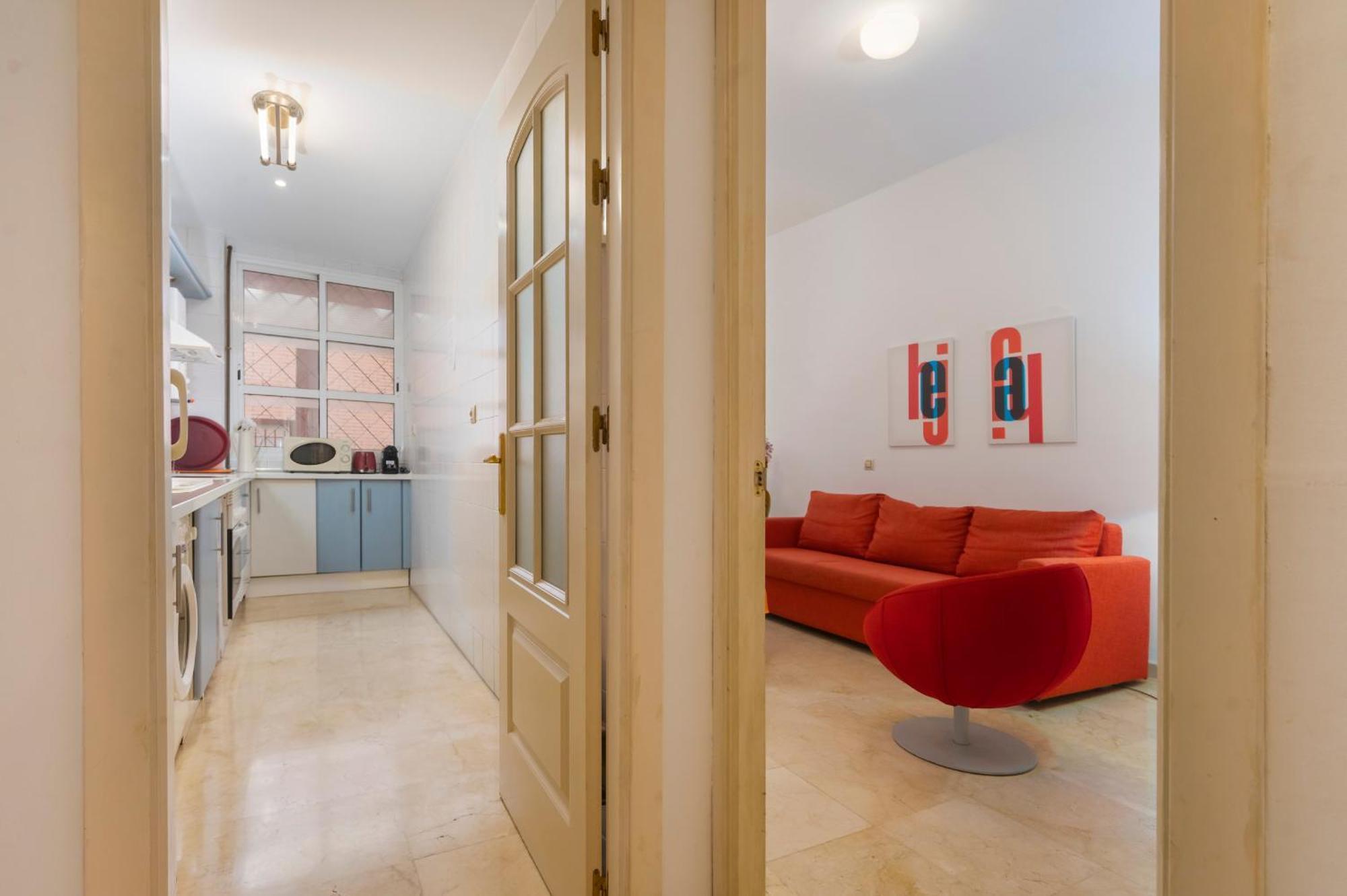 Comfortable Functional - Center - Train Station Seville
