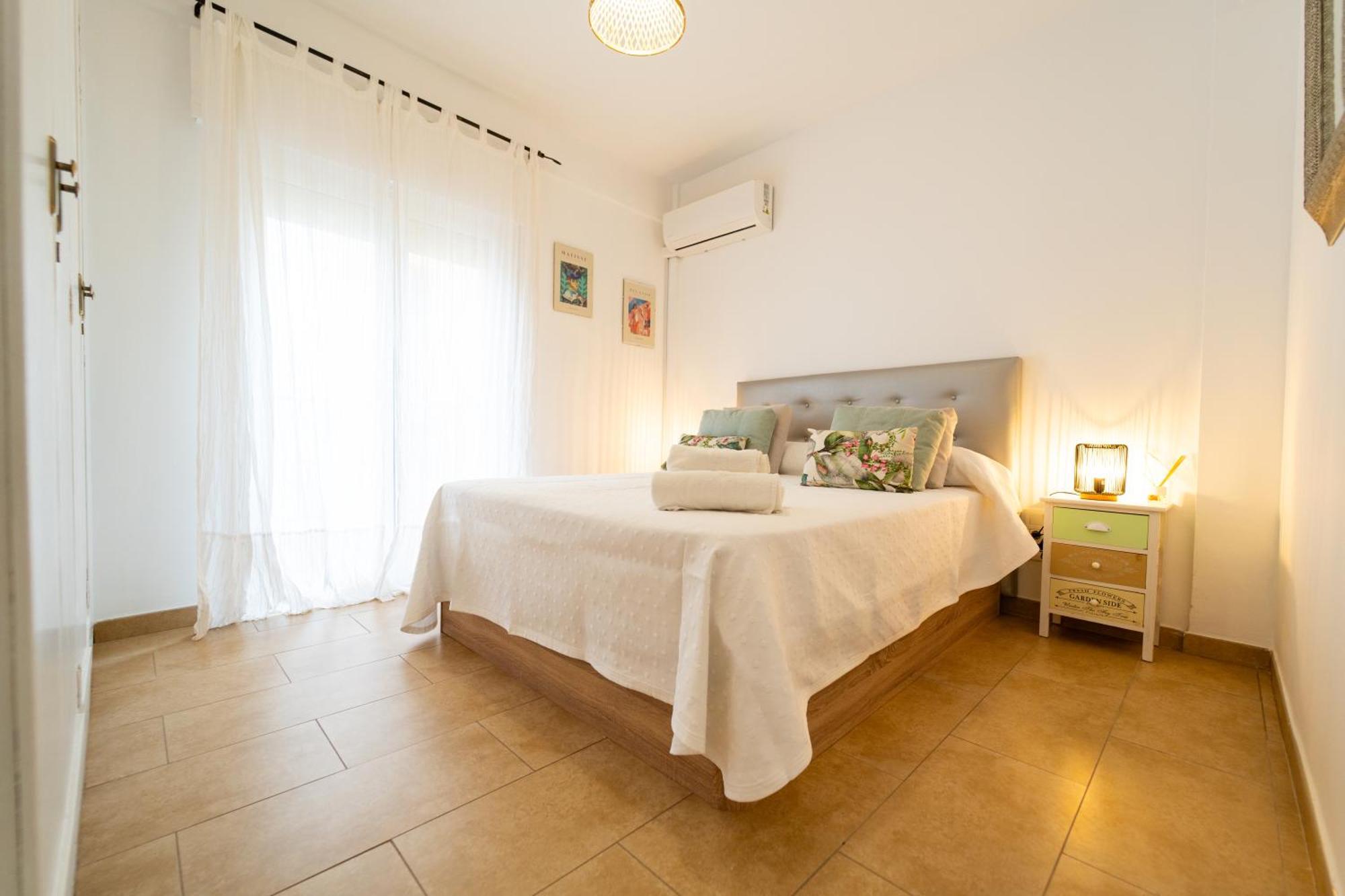 Dean Lopez Luxury Seville