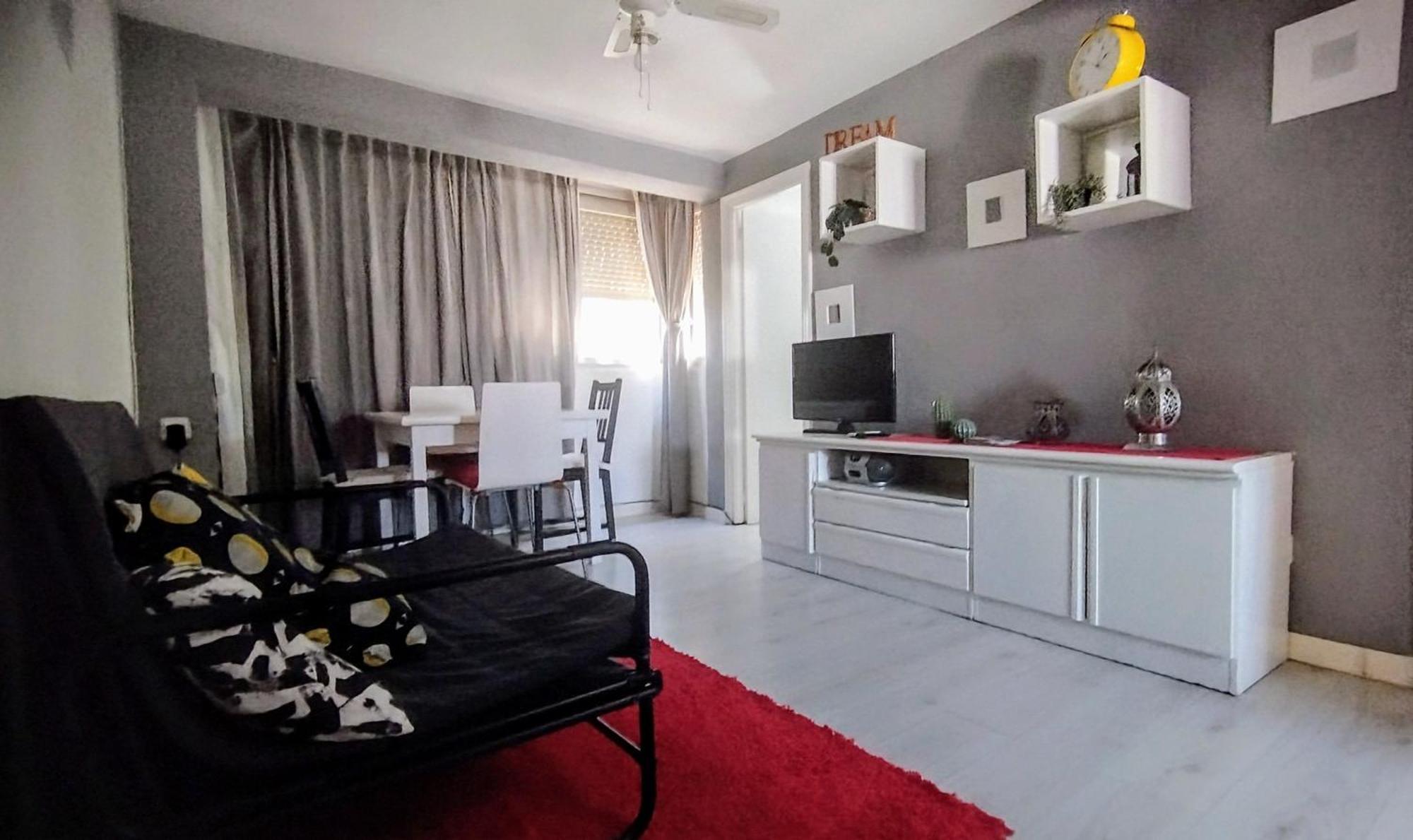 Apartment 1 Y Salon Con Sofa Cama Bien Comunicado Con El Centro *