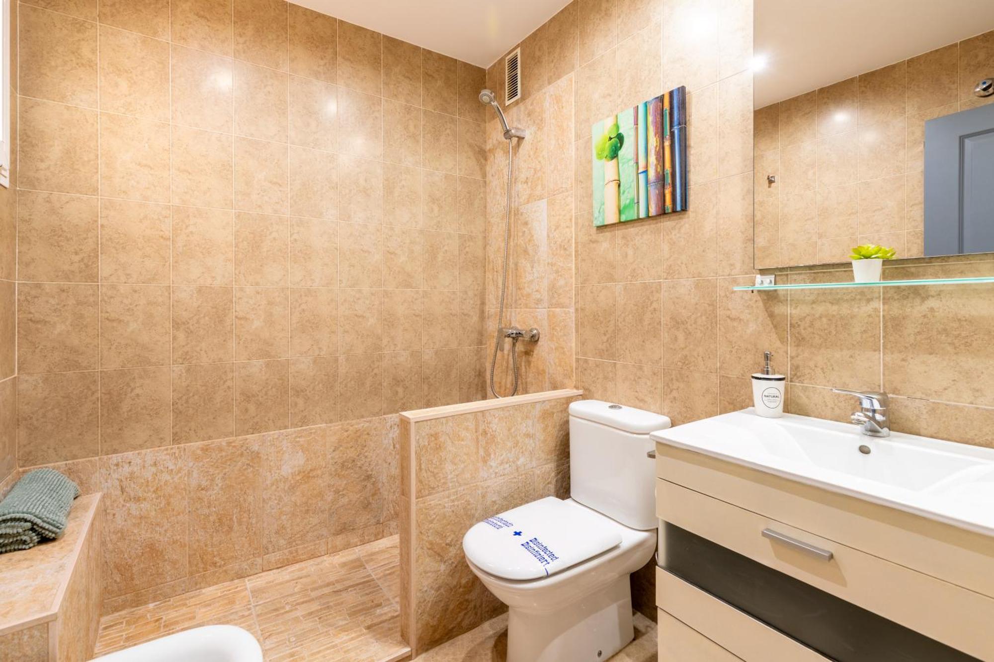 Apartamento 3 Y 2 Banos Junto Al Rio *