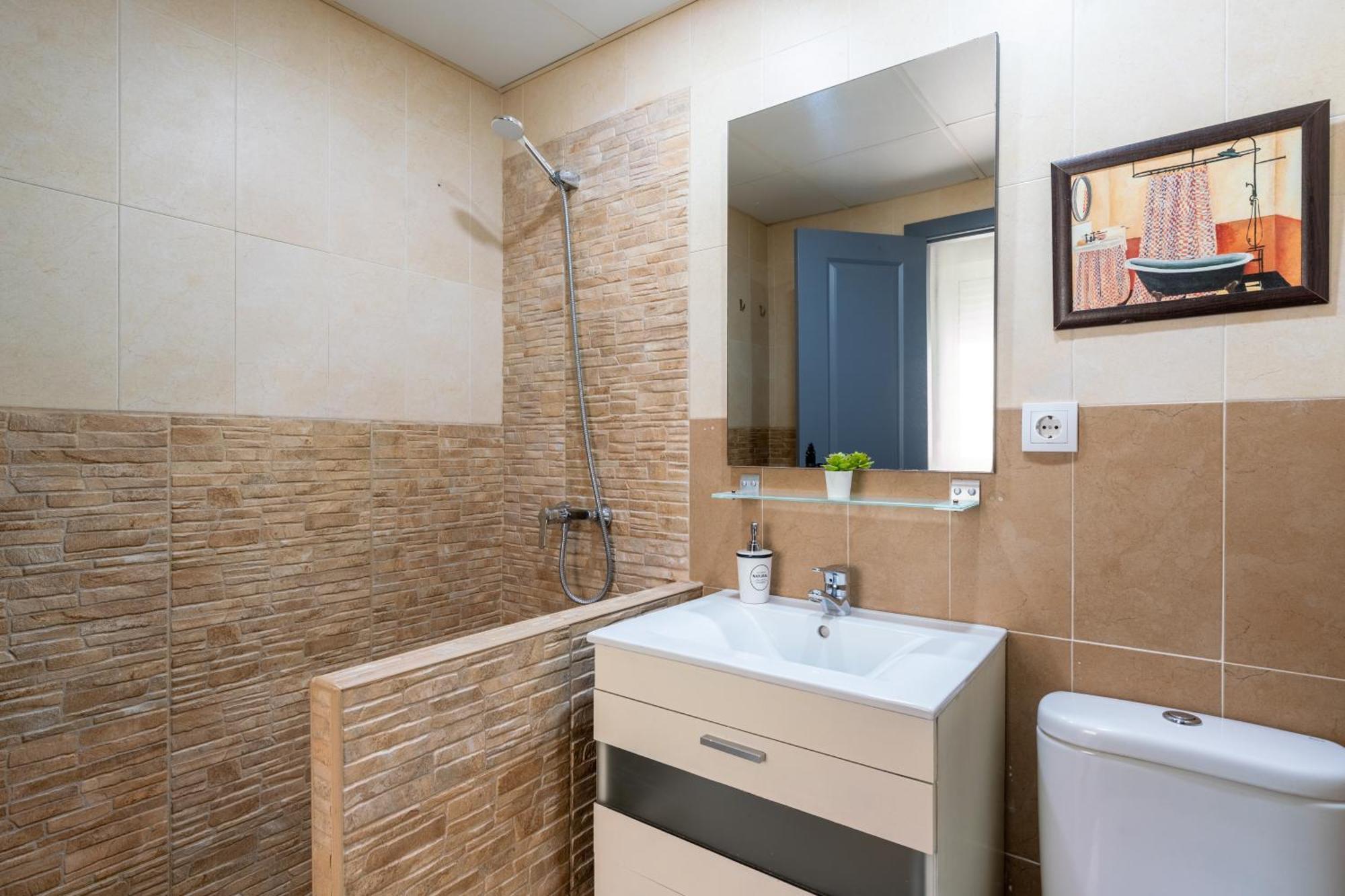 Apartamento 3 Y 2 Banos Junto Al Rio Sevilla