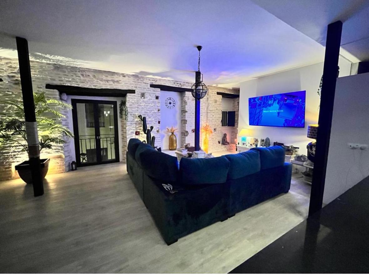 Homestay Casa Duque Compartida Familiar 2- Bano Propio Seville