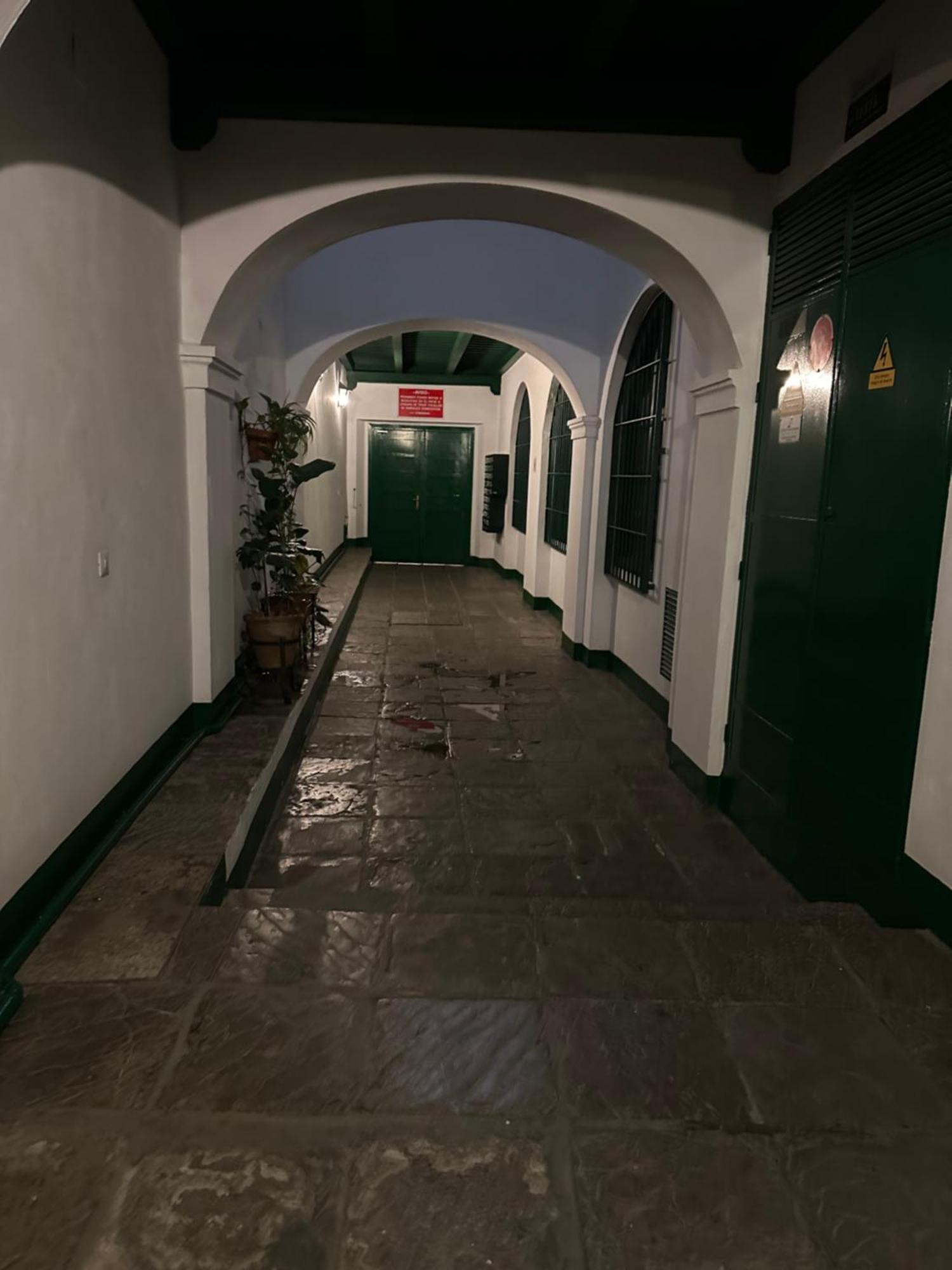 Homestay Casa Duque Compartida Familiar 1-Habitacion Con Bano Propio Seville