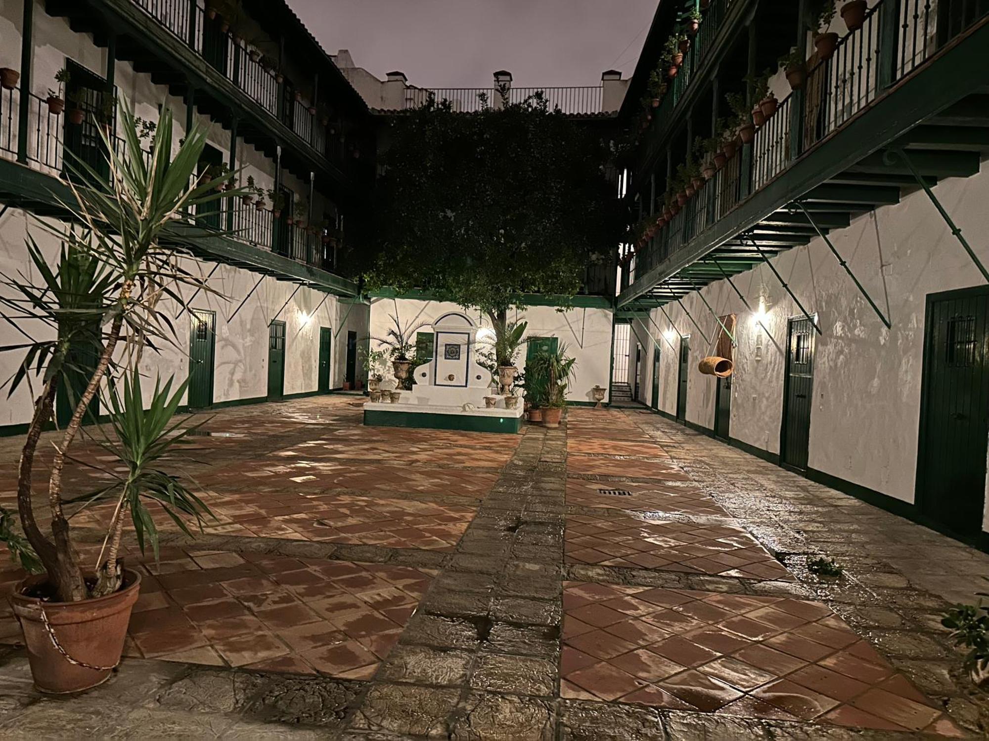 Casa Duque Compartida Familiar 1-Habitacion Con Bano Propio Homestay Seville