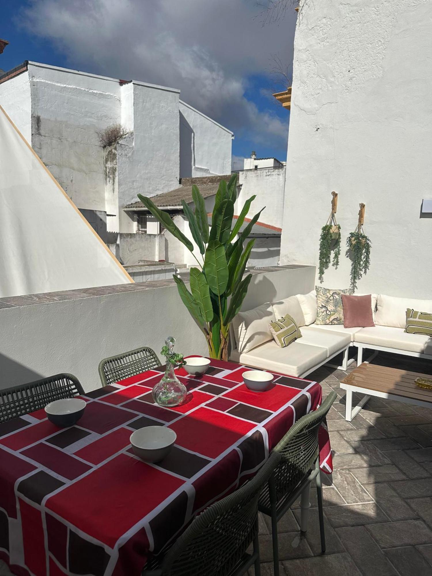 Rentalsevilla En Campana Holiday home *