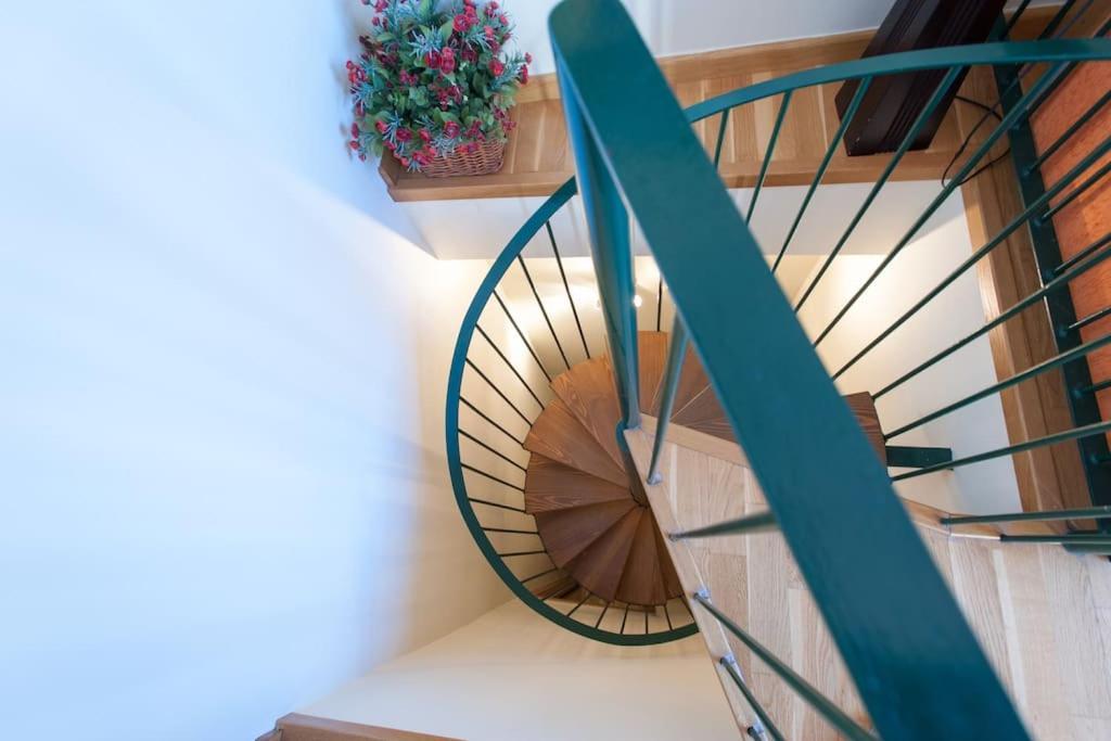 Amazing Penthouse In Triana With Jacuzzi Centro Apartment