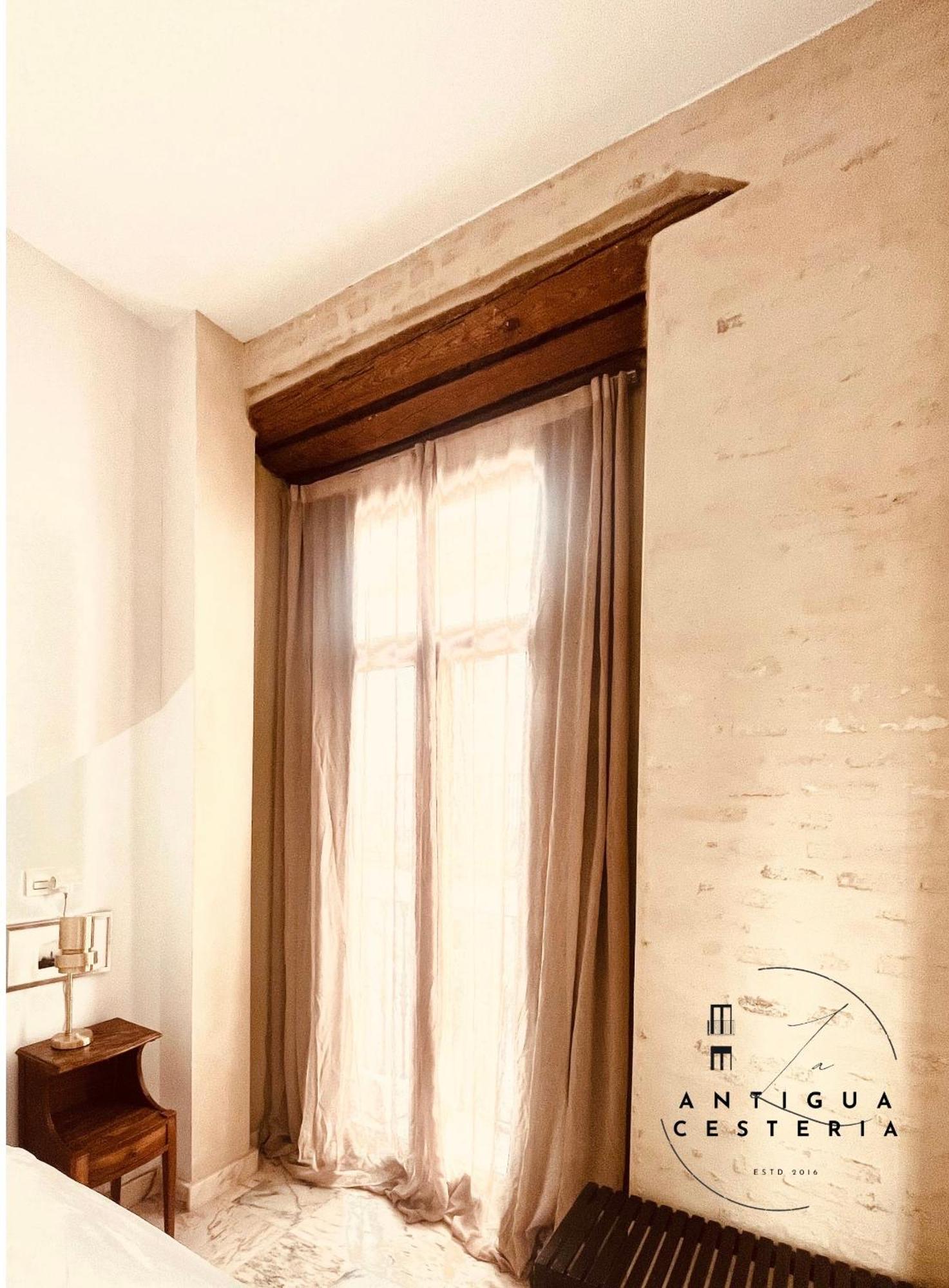 Antigua Cesteria Apartment Seville