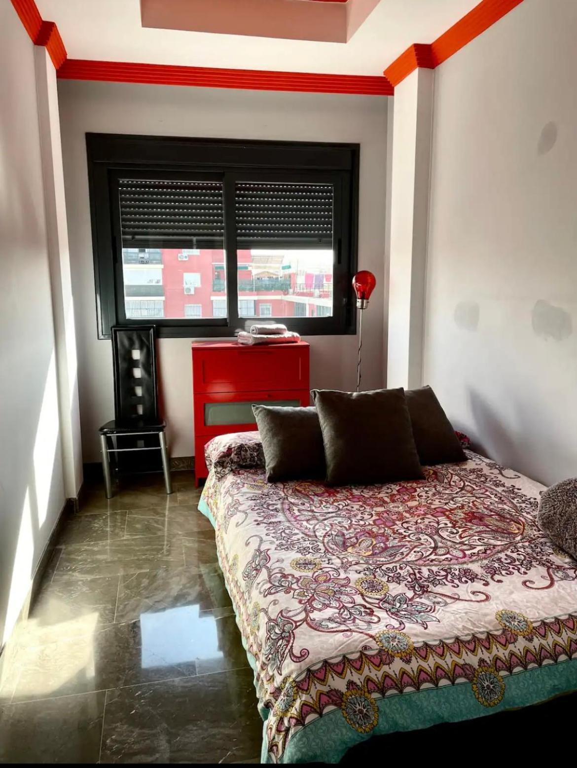 Precioso Y Moderno Atico Duplex De 2 En 2 O 3 Personas Con Jacuzzi Apartment Seville