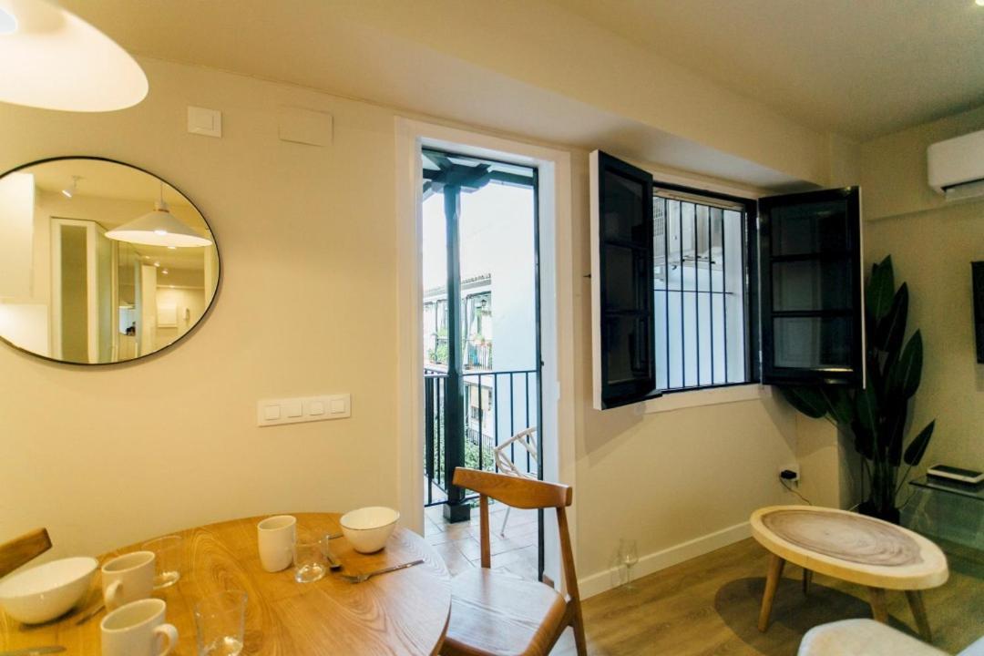 1bd 1bth - Center- Alfalfa * Seville