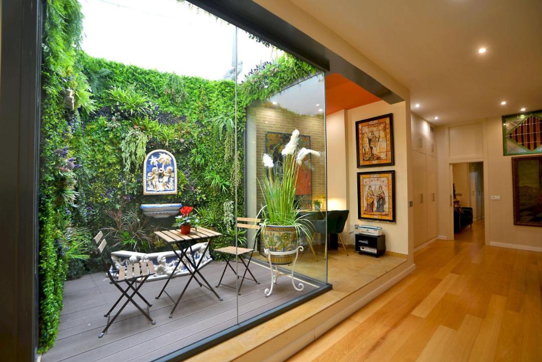 Classic And Luxury- 2bd 2bth- Sierpes Apartment