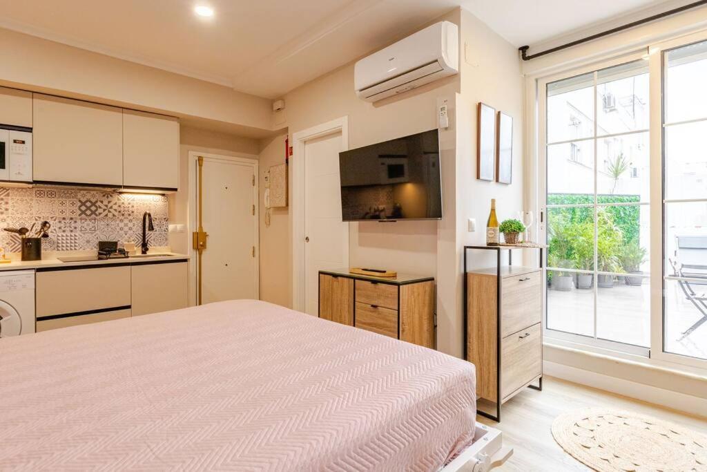 New! Cozy For Couples With Private Patio & Out Shower * Sevilla