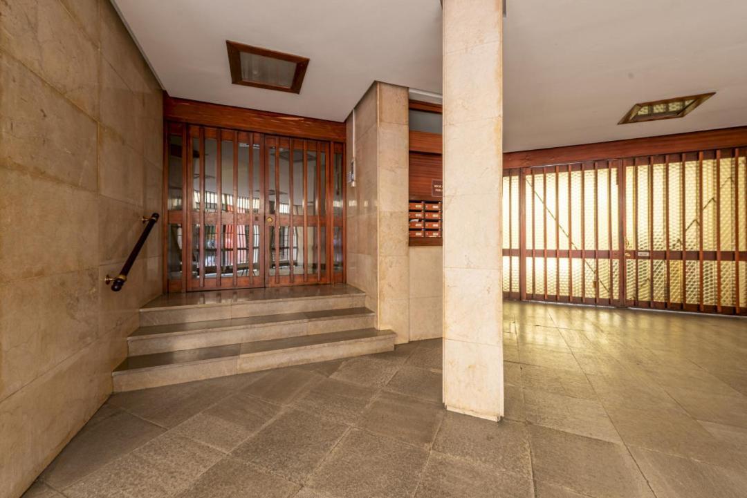 Wide With Beautiful Kitchen 2bd 3bth -arenal * Seville