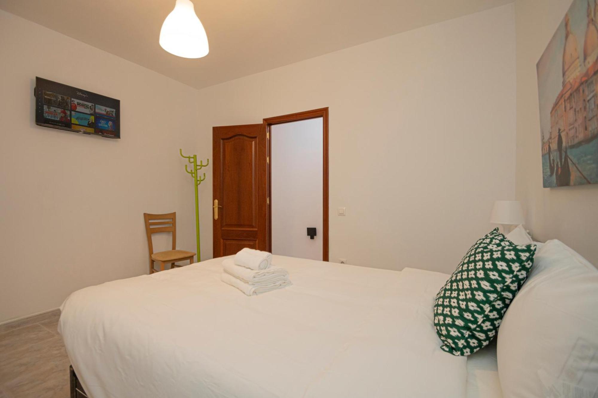 Apartamento 3 Bedroom In The Heart Of Triana *