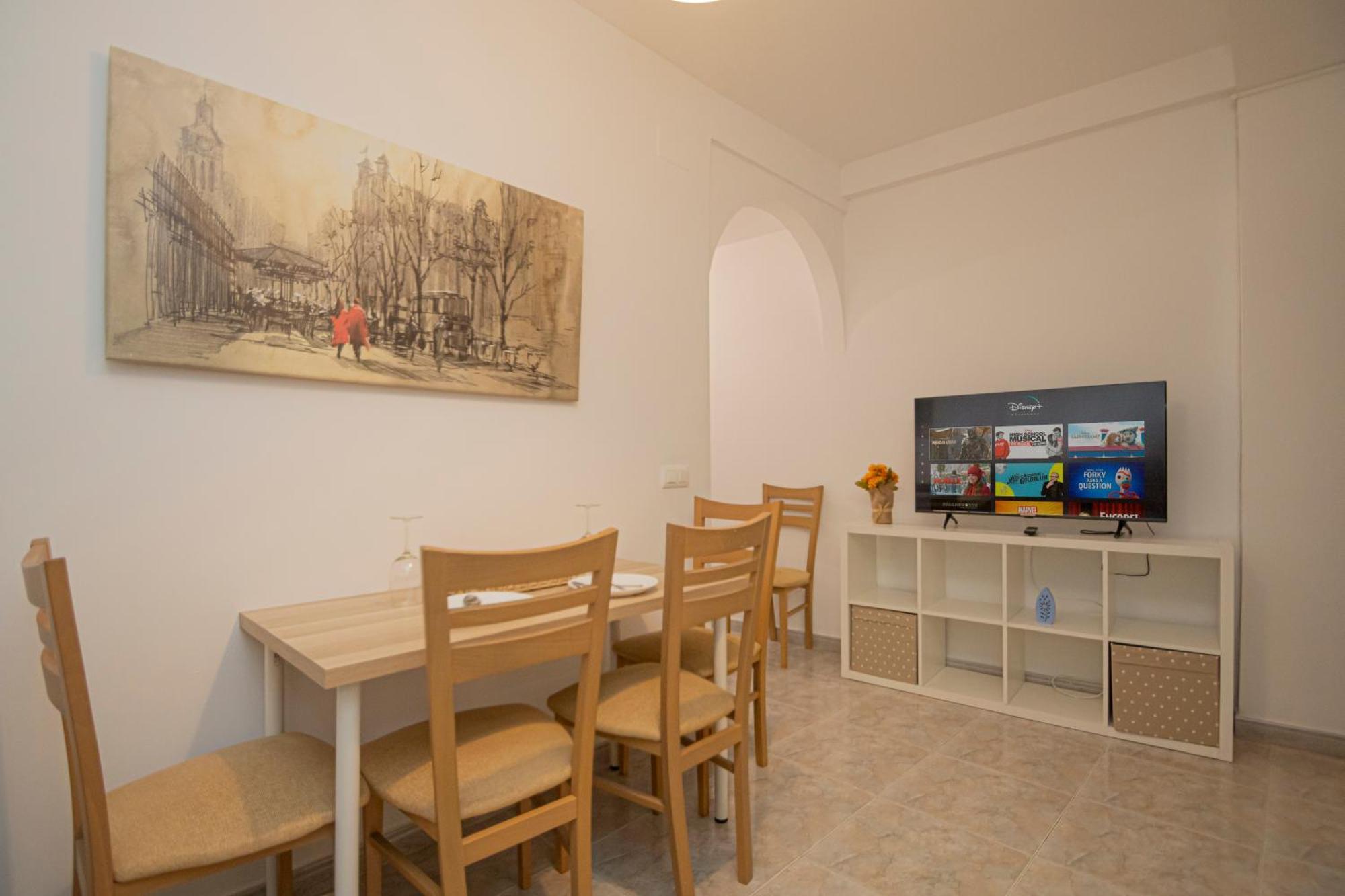 3 Bedroom In The Heart Of Triana Sevilla