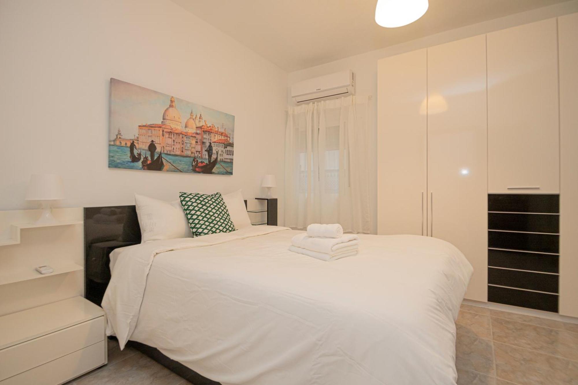 3 Bedroom In The Heart Of Triana *