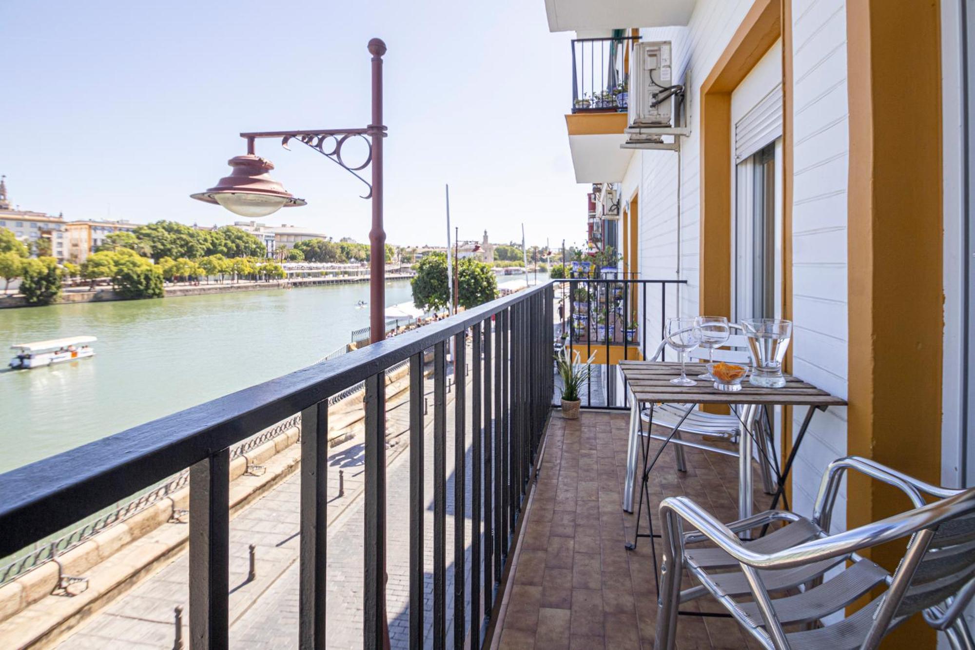3 Bedroom With Stunning Guadalquivir Views Apartment Seville