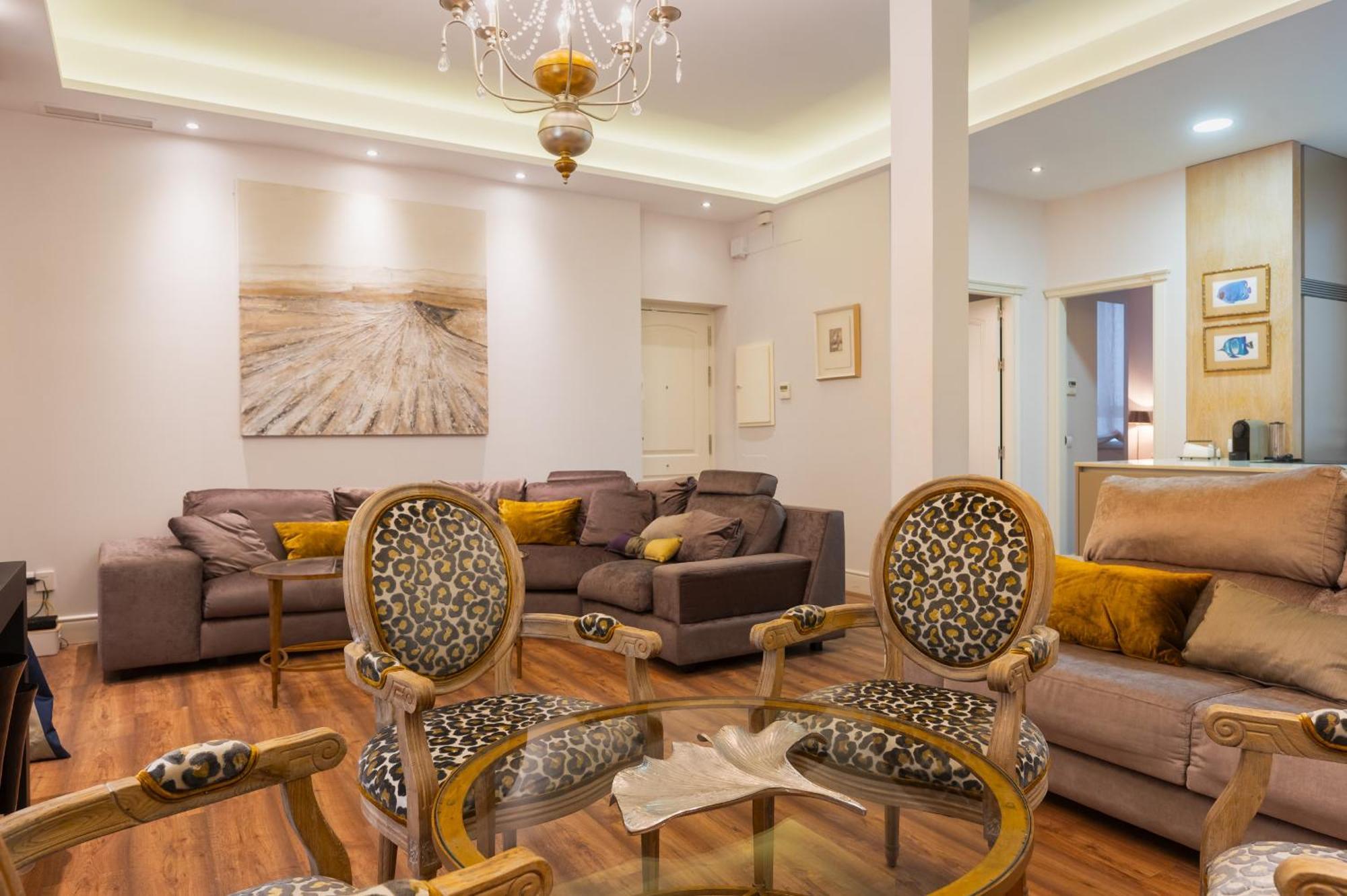 Centro Luxe 3 Apartment *