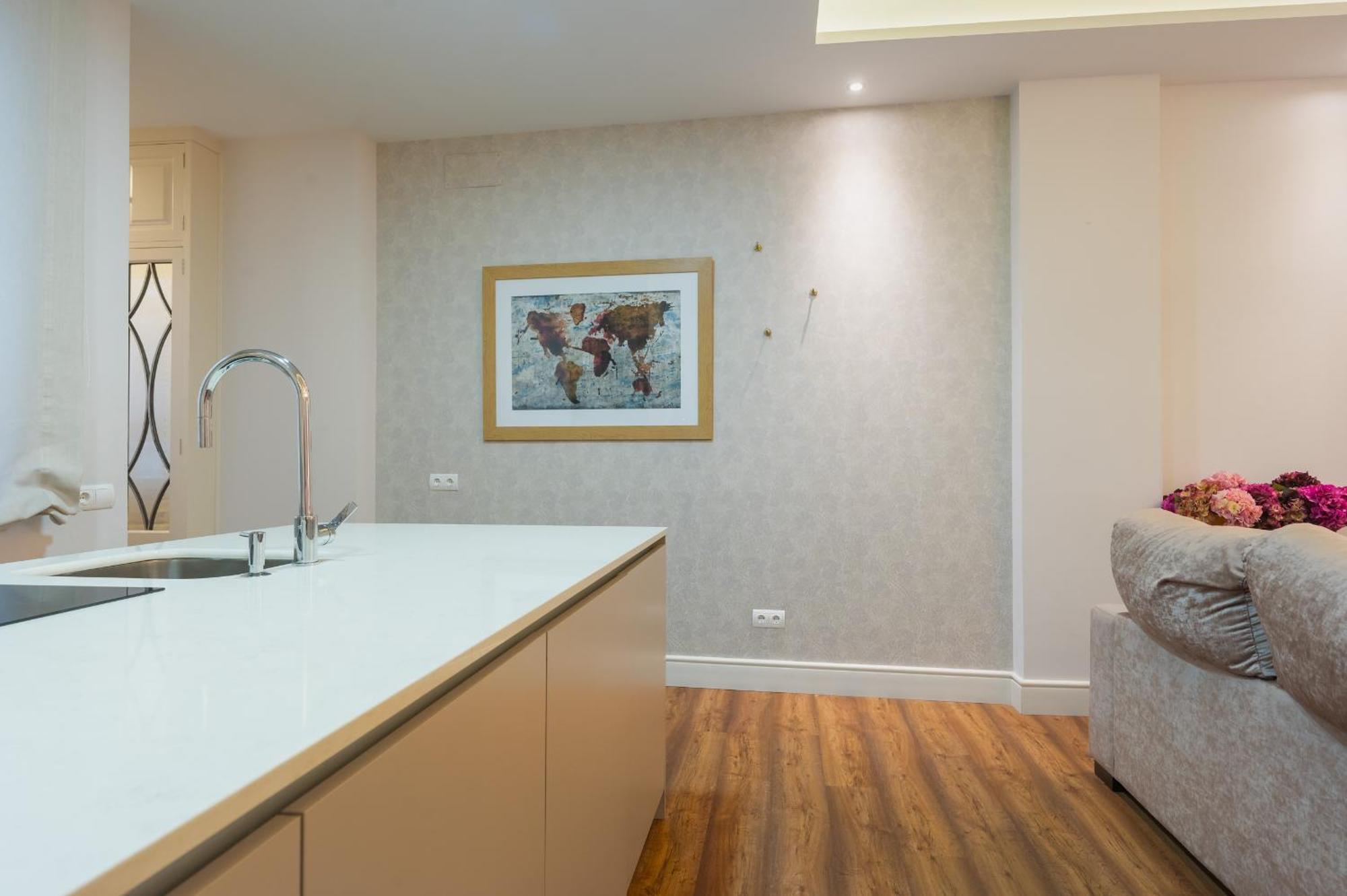 Centro Luxe 3 Apartment