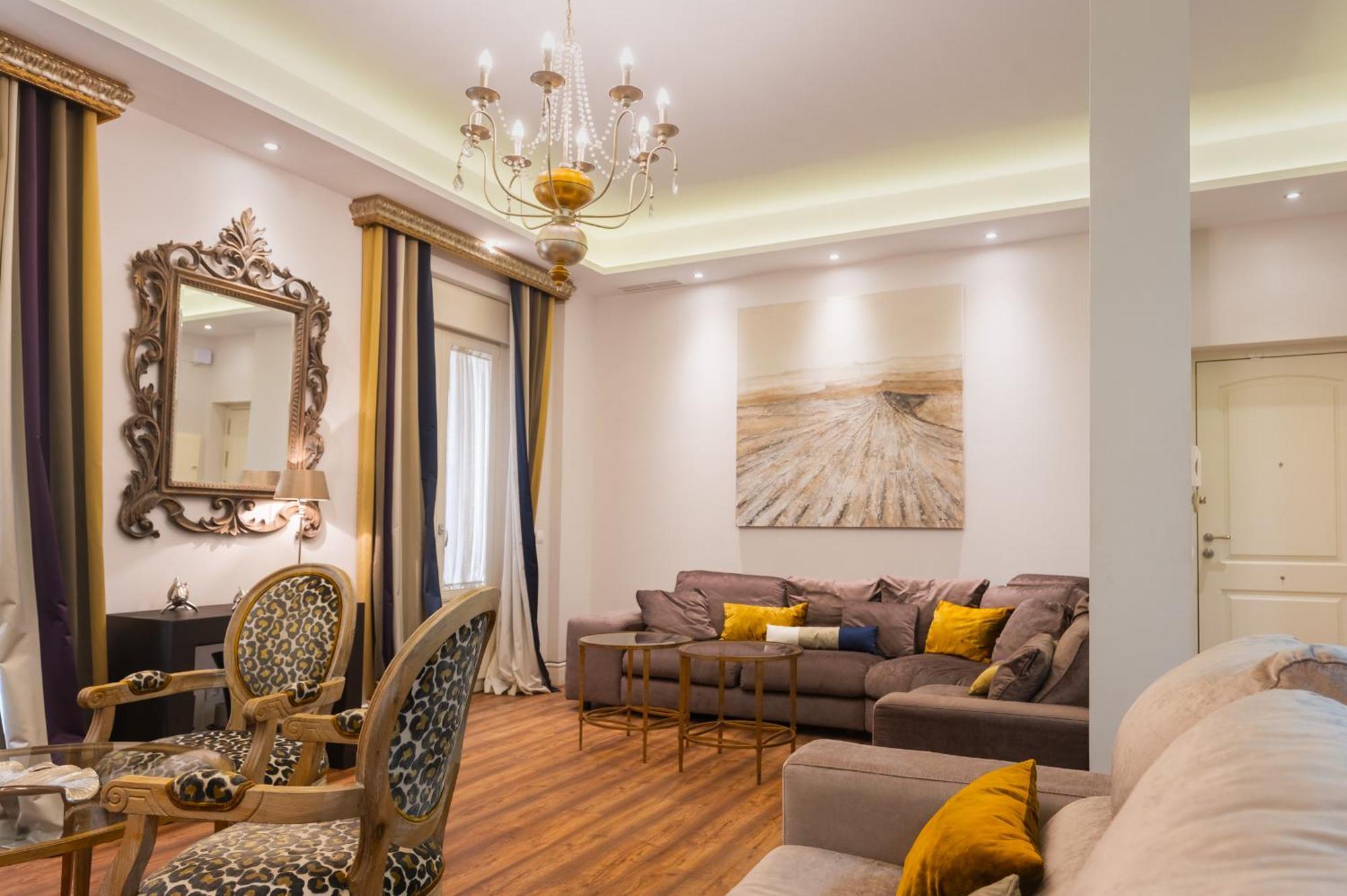 Centro Luxe 3 Apartment