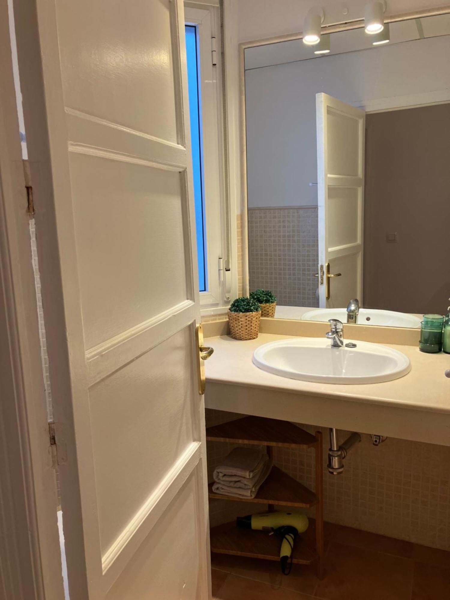Apartment 2 Bedroom Virgen De Begona Seville