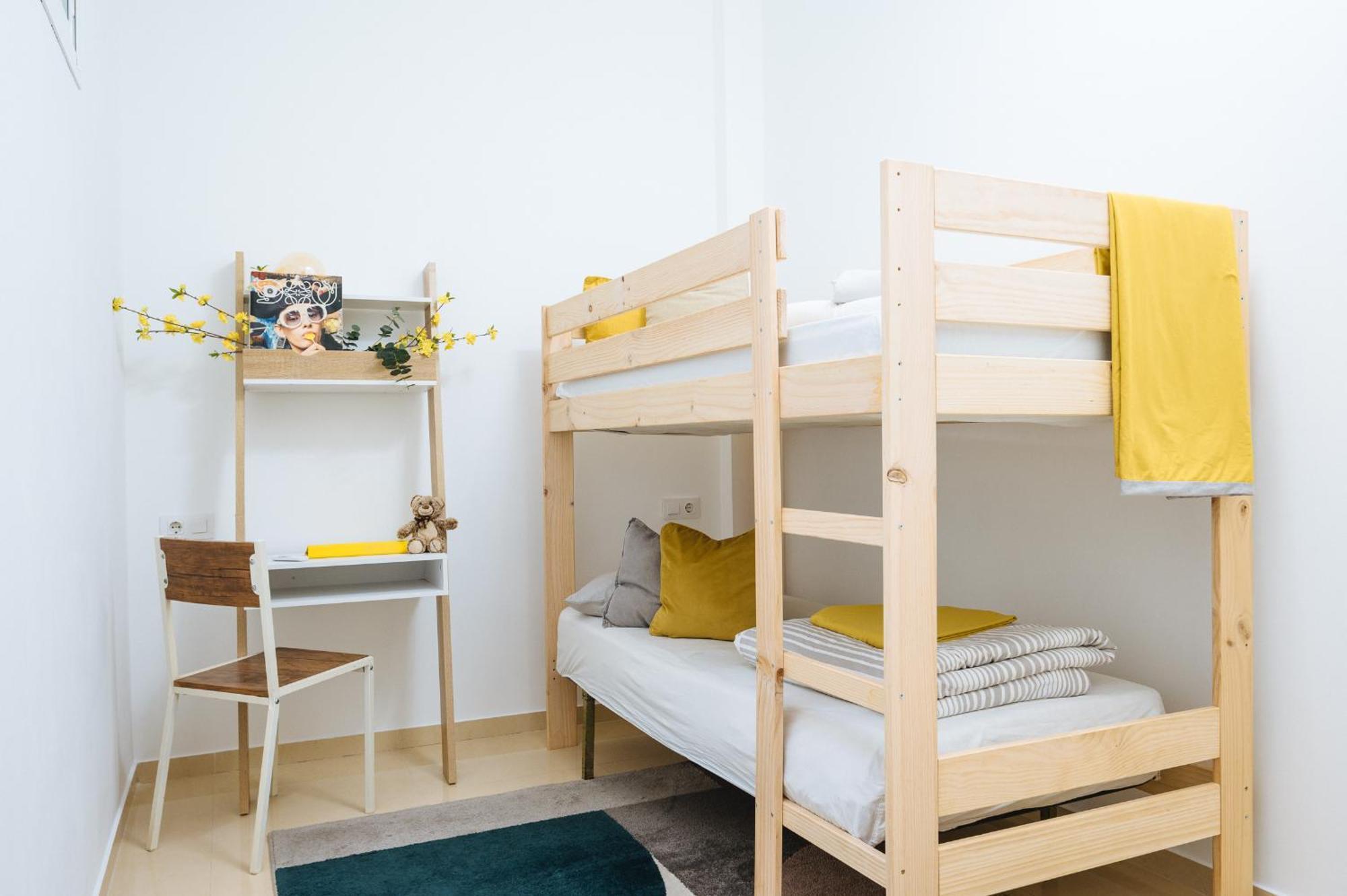 Bright Bunk Bed In Historic Center * Seville