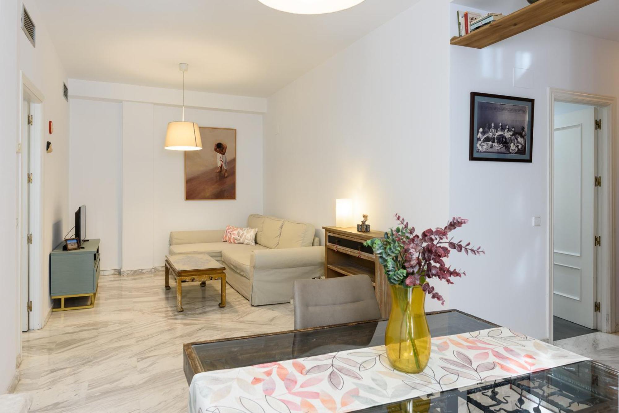 Apartment Lovely In